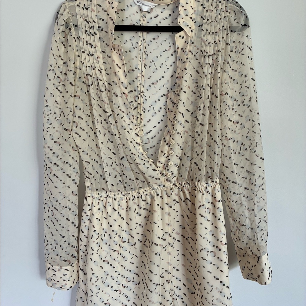 BCBGeneration Cream and Black Patterned Long Sleeve Dress